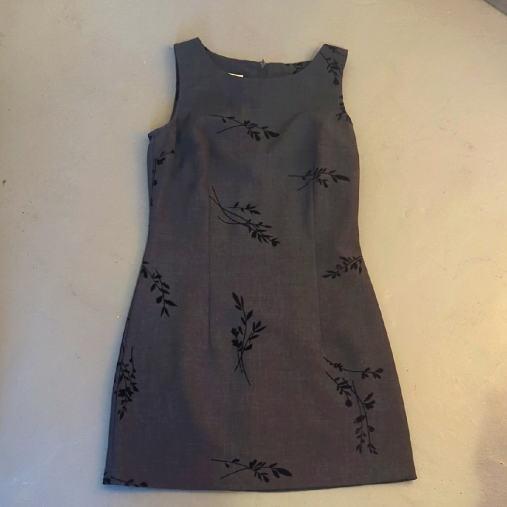 Elegant Gray Sleeveless Dress